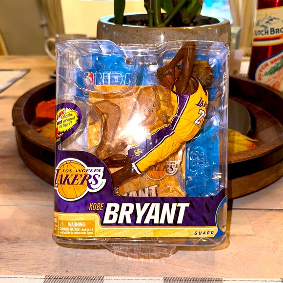 MCFARLANE NBA LA LAKERS Kobe Bryant All Time Player #24 Power Dunk Figure - Picture 1 of 5